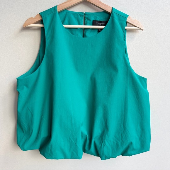 Banana Republic Vibrant Green Bubble-Hem Cropped Top - Picture 1 of 10